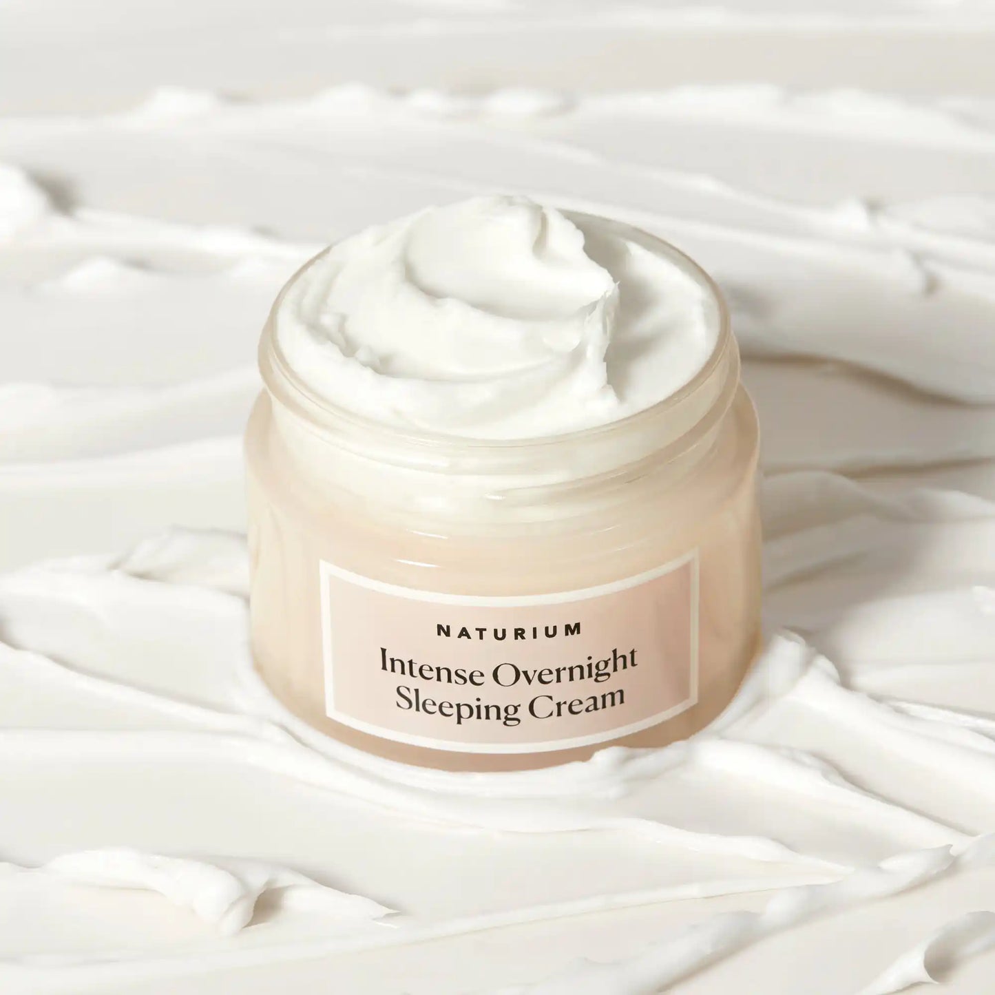 intense-overnight-sleeping-cream-v5 sleepingcream_0880-crop_1.webp